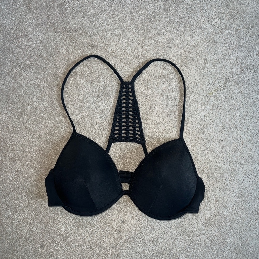 VICTORIA’s SECRET- swimsuit top with crocheted back